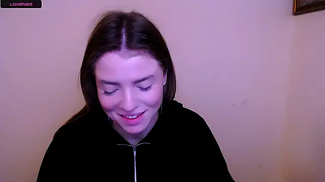 Snapshot of MissOliviaa_ chatting on 01-30-25, 12:37 MissOliviaa online show from 01-30-25, 12:37