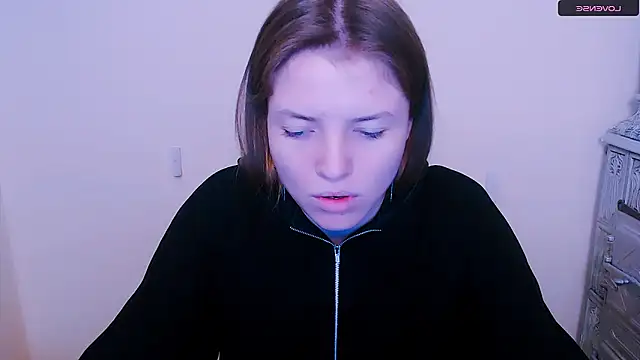 Snapshot of MissOliviaa_ chatting on 02-01-25, 04:22 MissOliviaa online show from 02-01-25, 04:22