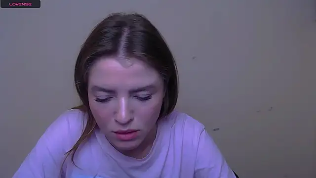 Snapshot of MissOliviaa_ chatting on 02-27-25, 11:41 MissOliviaa online show from 02-27-25, 11:41