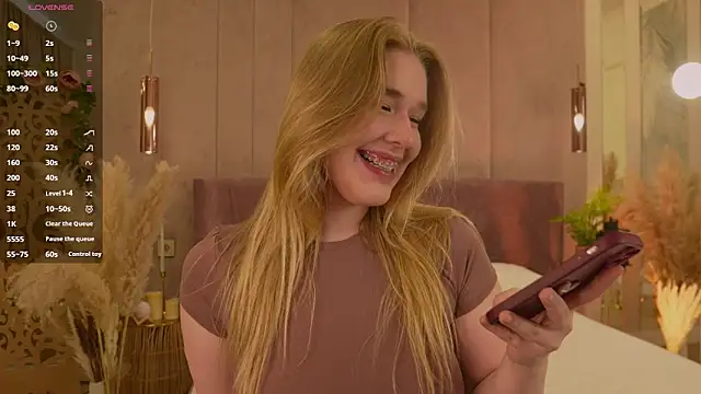 Smiley Mia online show from 05-01-26, 05:23