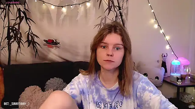 Snapshot of Moona_xx chatting on 12-05-24, 10:34 Moona xx online show from 12-05-24, 10:34