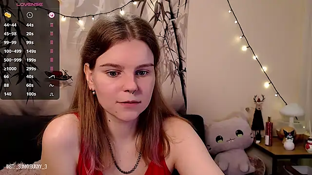 Snapshot of Moona_xx chatting on 01-22-25, 09:21 Moona xx online show from 01-22-25, 09:21