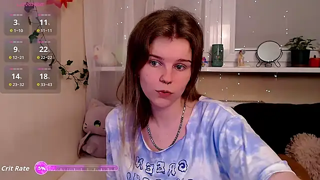 Snapshot of Moona_xx chatting on 09-17-25, 09:38 Moona xx online show from 09-17-25, 09:38