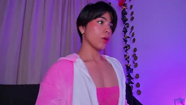 Little michell online show from 10-11-25, 03:39