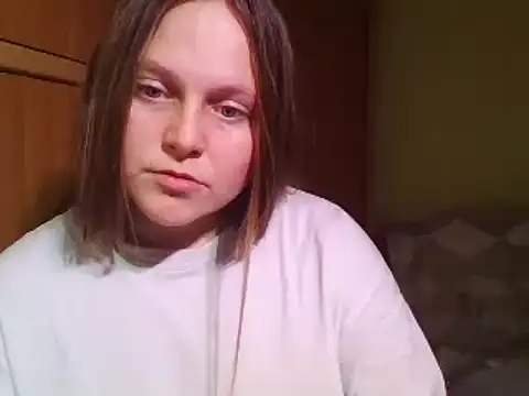 Evasapples online show from 12-22-24, 05:10