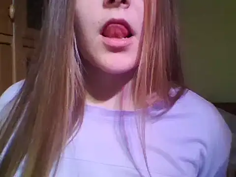 Evasapples online show from 12-23-24, 05:54