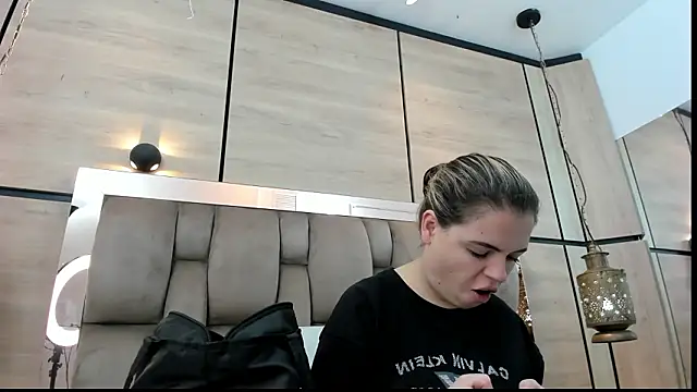 dorothy vegga online show from 02-23-26, 03:37