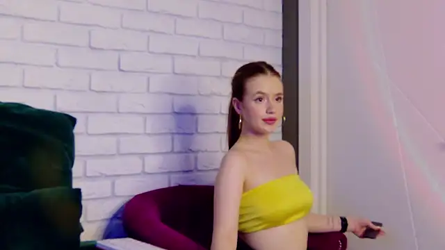 MilanaBalmain online show from 02-05-25, 10:44