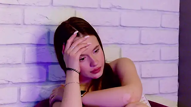 MilanaBalmain online show from 02-06-25, 01:49