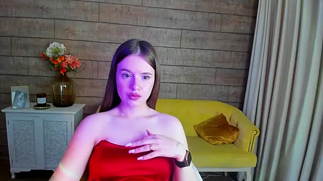 MilanaBalmain online show from 02-11-25, 10:37