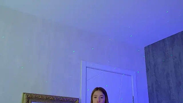 MilanaBalmain online show from 03-10-25, 05:11