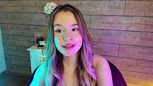 MilanaBalmain online show from 03-11-25, 03:45