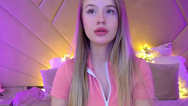 MilanaBalmain online show from 03-12-25, 11:01