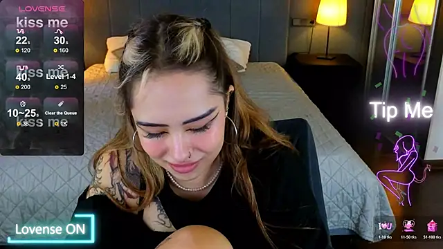 baby  kim online show from 11-04-25, 10:14