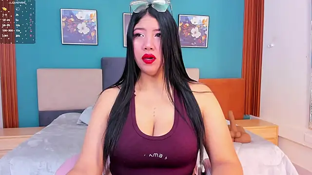 Snapshot of estrella_bigboobs14 chatting on 07-03-26, 02:18 estrella bigboobs14 online show from 07-03-26, 02:18