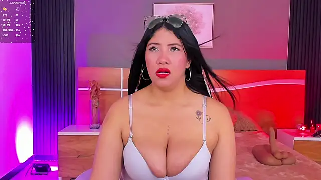 Snapshot of estrella_bigboobs14 chatting on 07-28-26, 03:02 estrella bigboobs14 online show from 07-28-26, 03:02