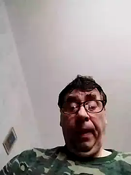 Snapshot of Lisak951 chatting on 02-05-26, 07:35 Lisak951 online show from 02-05-26, 07:35