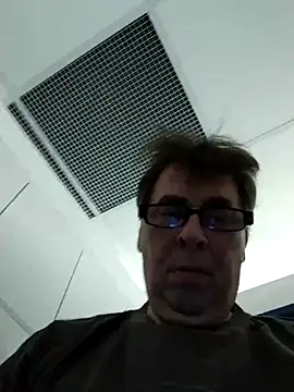 Snapshot of Lisak951 chatting on 03-18-26, 12:30 Lisak951 online show from 03-18-26, 12:30