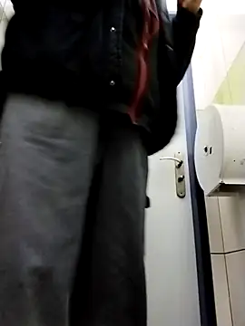 Snapshot of Lisak951 chatting on 04-01-26, 11:22 Lisak951 online show from 04-01-26, 11:22