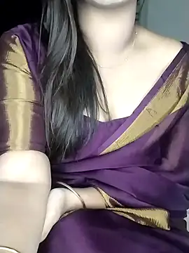 Snapshot of Sexy-Shalinii chatting on 12-21-24, 12:49 Sexy-Shalinii online show from 12-21-24, 12:49