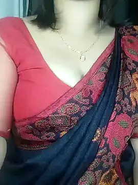 Snapshot of Sexy-Shalinii chatting on 01-17-25, 12:21 Sexy-Shalinii online show from 01-17-25, 12:21