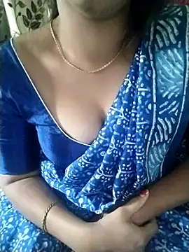 Snapshot of Sexy-Shalinii chatting on 01-24-25, 11:04 Sexy-Shalinii online show from 01-24-25, 11:04