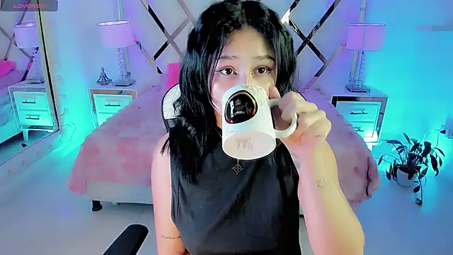 sexyy kitty18 online show from 04-11-26, 07:45