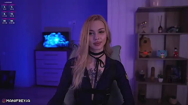 Snapshot of ManiFreyja chatting on 12-24-24, 03:05 ManiFreyja online show from 12-24-24, 03:05