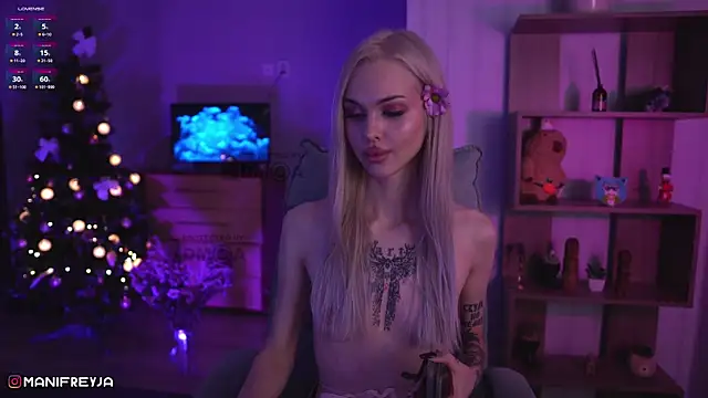 Snapshot of ManiFreyja chatting on 01-05-25, 10:19 ManiFreyja online show from 01-05-25, 10:19