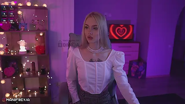 Snapshot of ManiFreyja chatting on 02-12-25, 08:40 ManiFreyja online show from 02-12-25, 08:40