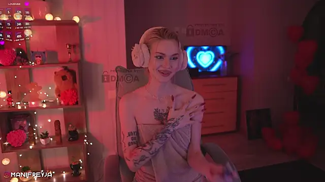 Snapshot of ManiFreyja chatting on 03-04-25, 10:38 ManiFreyja online show from 03-04-25, 10:38