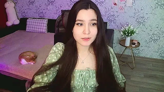 annie shine online show from 12-26-24, 12:46