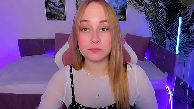 LianaBright online show from 03-06-25, 08:41