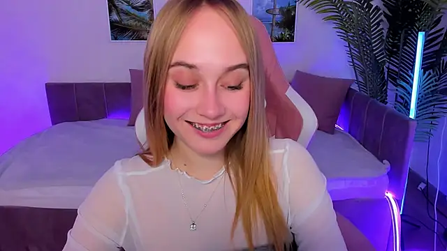 LianaBright online show from 03-06-25, 11:47