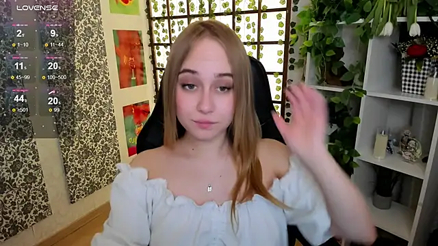 LianaBright online show from 03-09-25, 05:22