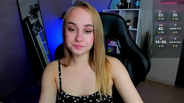 LianaBright online show from 10-12-25, 02:10