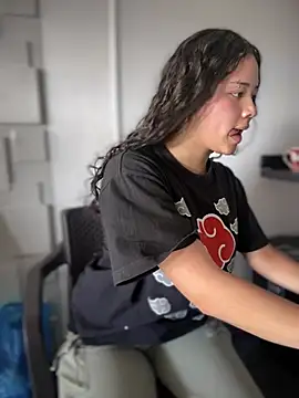 Paloma  LS online show from 01-29-25, 08:04