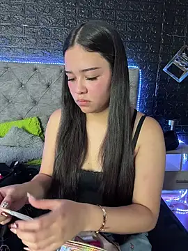 Paloma  LS online show from 12-21-25, 07:43