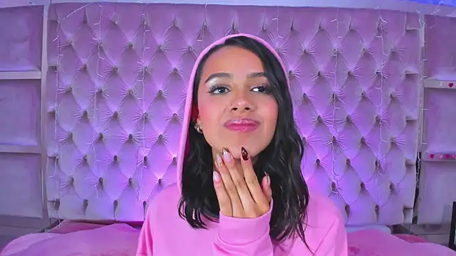 Snapshot of Harii_02 chatting on 01-22-25, 09:46 Harii 02 online show from 01-22-25, 09:46