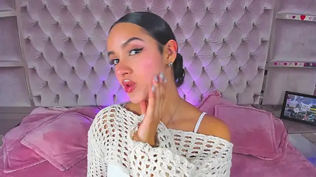 Snapshot of Harii_02 chatting on 10-01-25, 07:53 Harii 02 online show from 10-01-25, 07:53