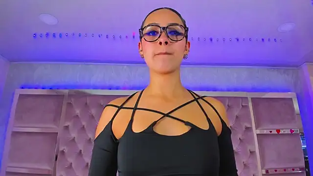 Snapshot of Harii_02 chatting on 11-04-25, 08:08 Harii 02 online show from 11-04-25, 08:08