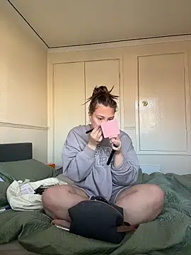 Snapshot of Krystal_Tx chatting on 03-18-25, 08:58 Krystal Tx online show from 03-18-25, 08:58