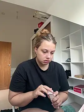 Snapshot of Krystal_Tx chatting on 09-25-25, 07:34 Krystal Tx online show from 09-25-25, 07:34