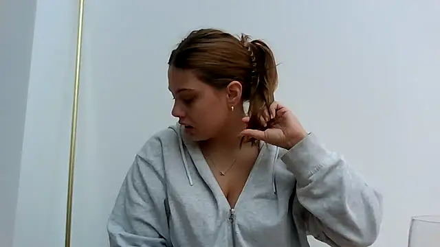 Snapshot of Krystal_Tx chatting on 10-12-25, 08:57 Krystal Tx online show from 10-12-25, 08:57