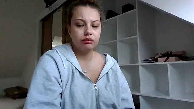 Snapshot of Krystal_Tx chatting on 10-19-25, 07:09 Krystal Tx online show from 10-19-25, 07:09