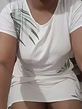Snapshot of EeshaBhabi chatting on 06-14-26, 01:46 EeshaBhabi online show from 06-14-26, 01:46