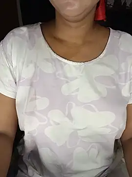 Snapshot of EeshaBhabi chatting on 07-20-26, 02:19 EeshaBhabi online show from 07-20-26, 02:19
