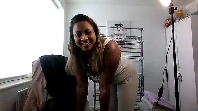 TEMPTING-TAMMY online show from 01-29-25, 09:33