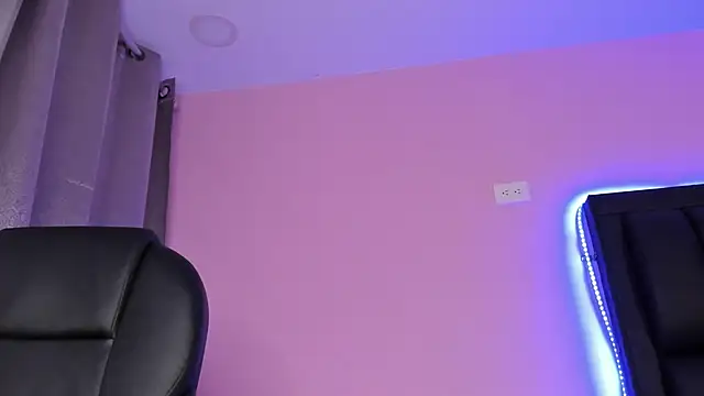 AbbySmiitth  online show from 02-20-25, 03:19