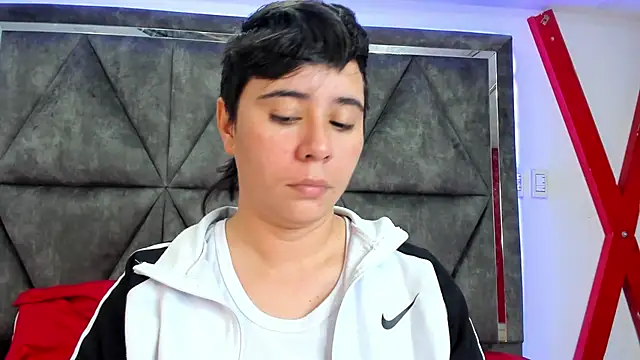 AbbySmiitth  online show from 04-10-26, 11:31